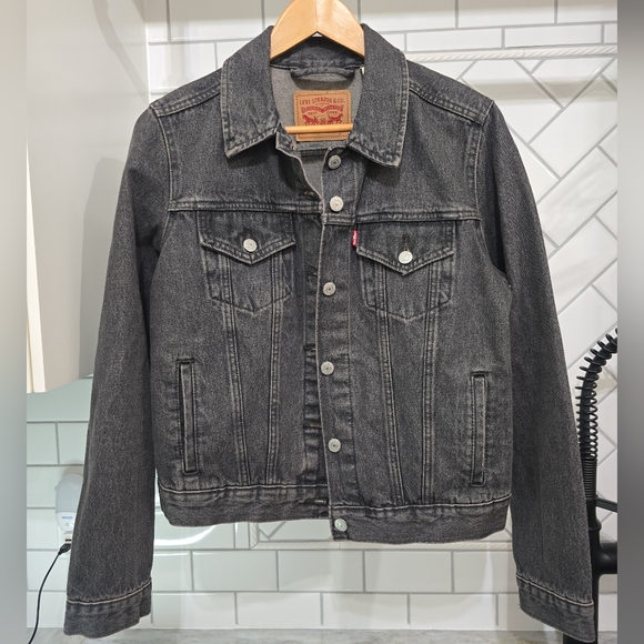 Levi’s Men’s Large Black Denim Trucker Jacket Classic Button Front - Picture 1 of 3